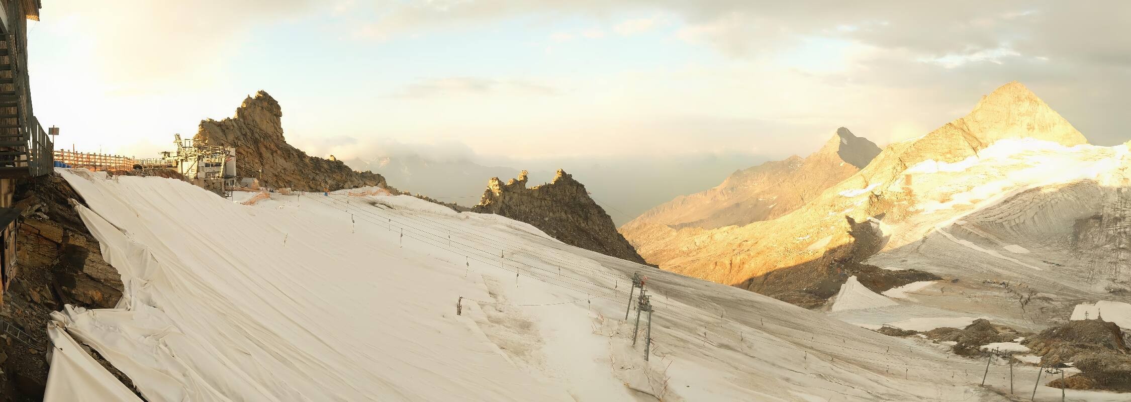 Archiv Foto Webcam Hintertuxer Gletscher - Ausblick Gefrorene Wand