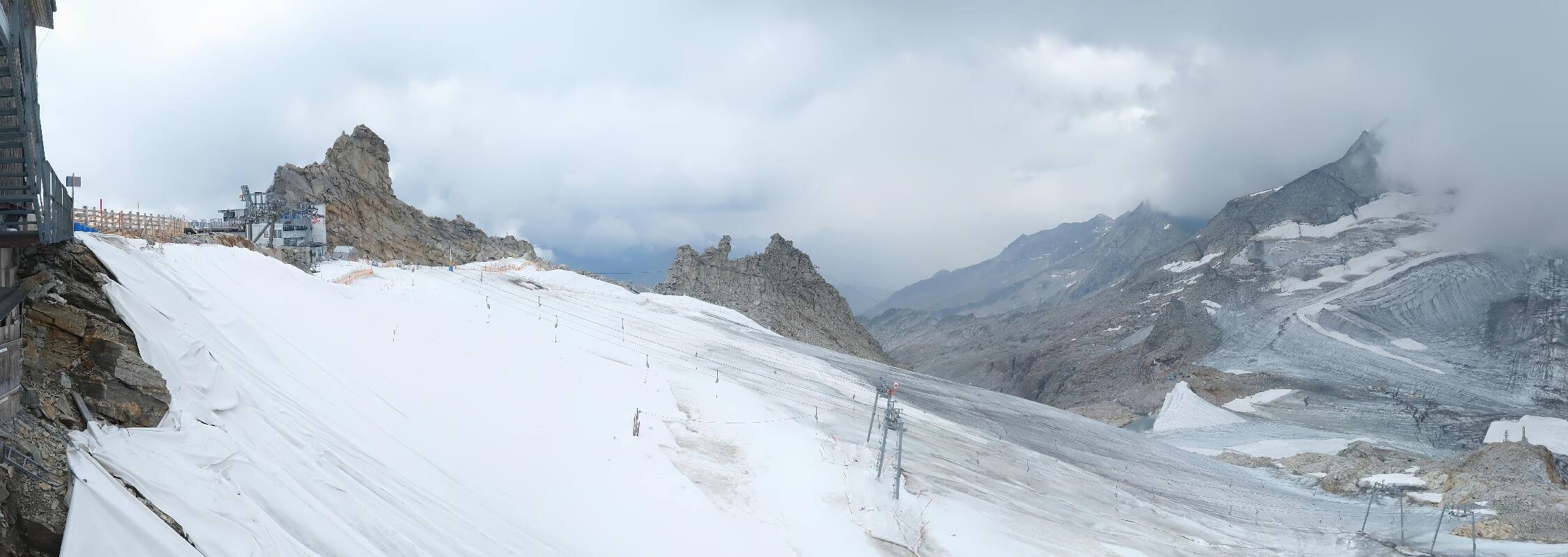 Archiv Foto Webcam Hintertuxer Gletscher - Ausblick Gefrorene Wand