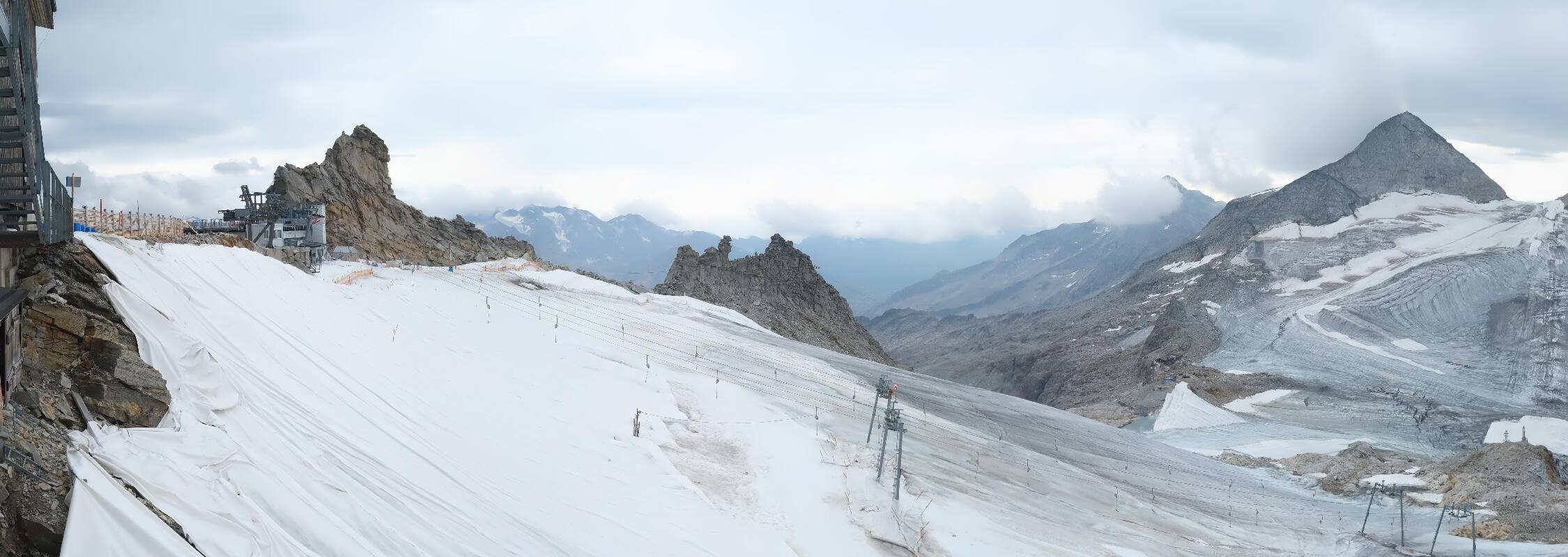 Archiv Foto Webcam Hintertuxer Gletscher - Ausblick Gefrorene Wand