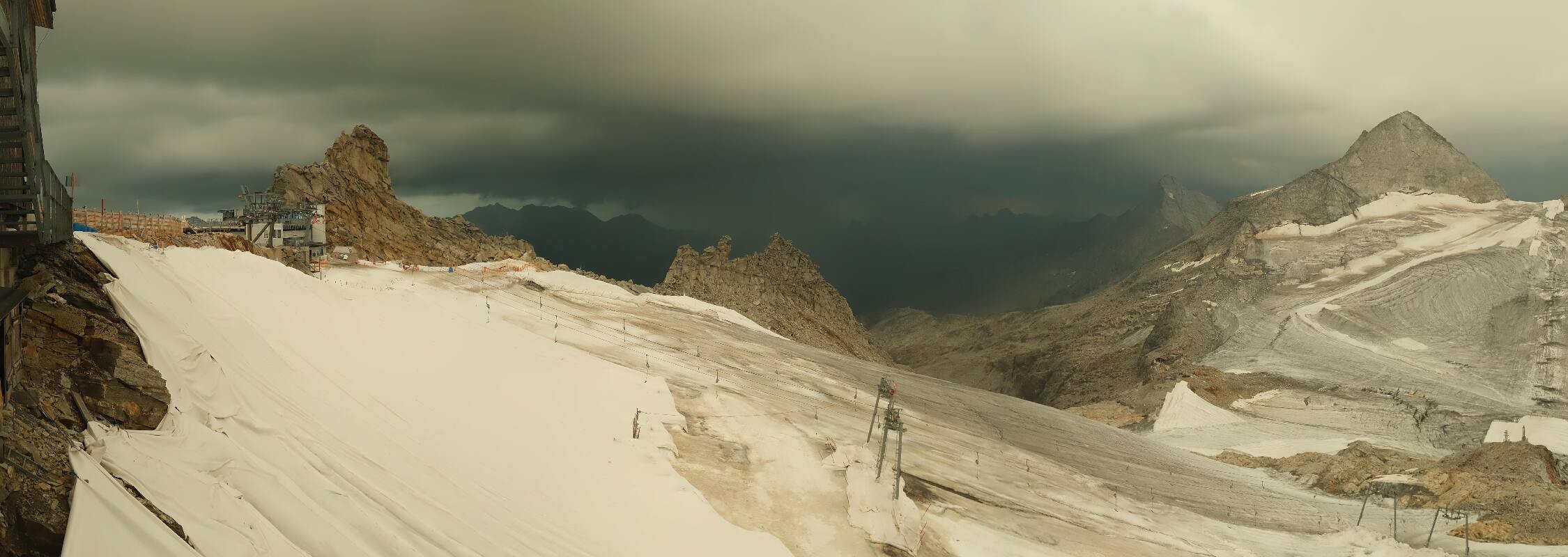 Archiv Foto Webcam Hintertuxer Gletscher - Ausblick Gefrorene Wand