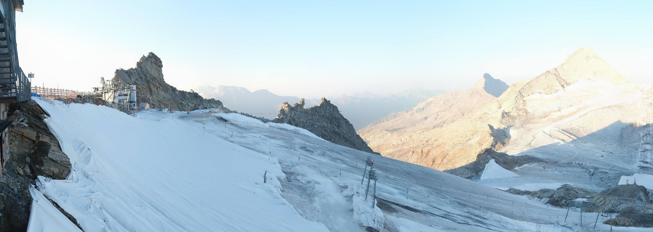 Archiv Foto Webcam Hintertuxer Gletscher - Ausblick Gefrorene Wand