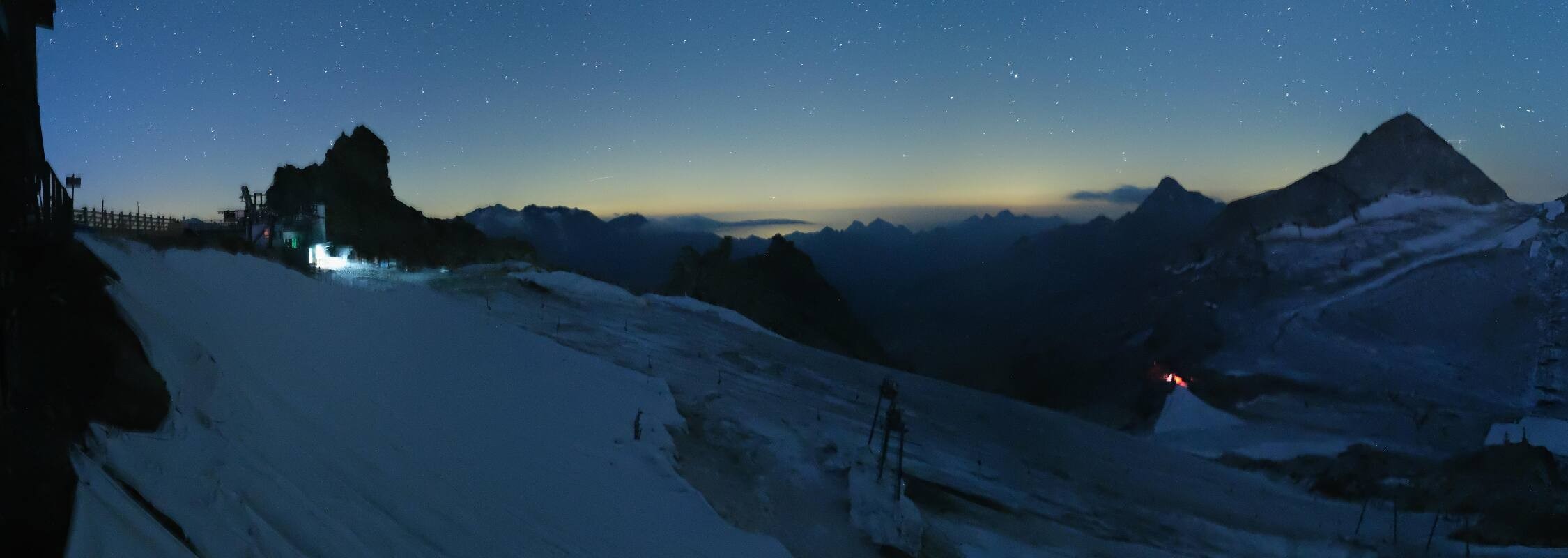 Archiv Foto Webcam Hintertuxer Gletscher - Ausblick Gefrorene Wand