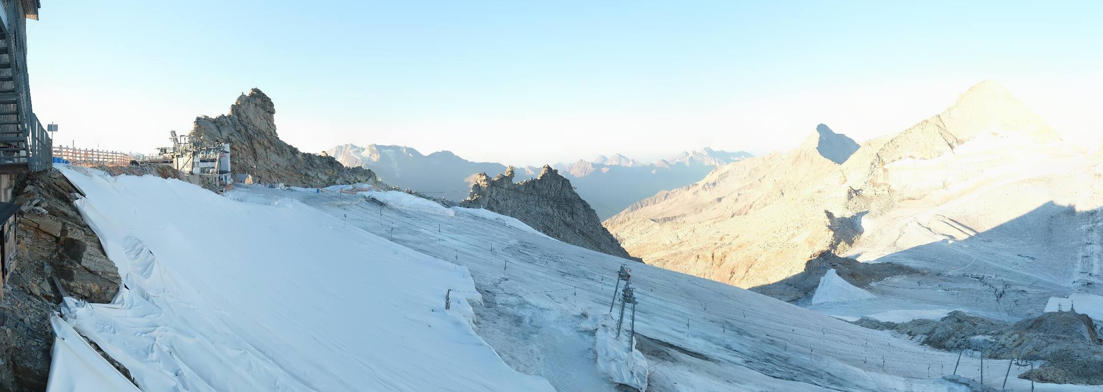 Archiv Foto Webcam Hintertuxer Gletscher - Ausblick Gefrorene Wand