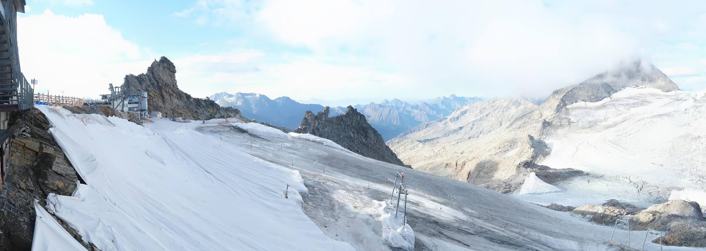 Archiv Foto Webcam Hintertuxer Gletscher - Ausblick Gefrorene Wand