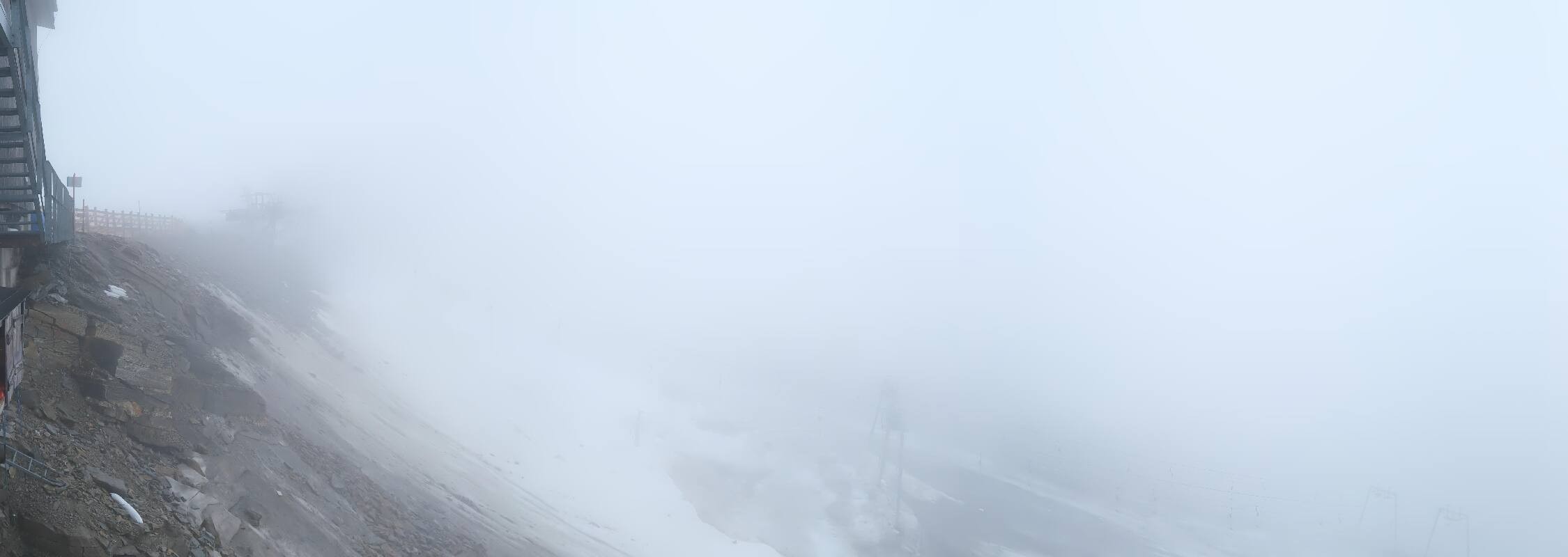 Archived image Webcam Hintertux Glacier - View from Gefrorene Wand