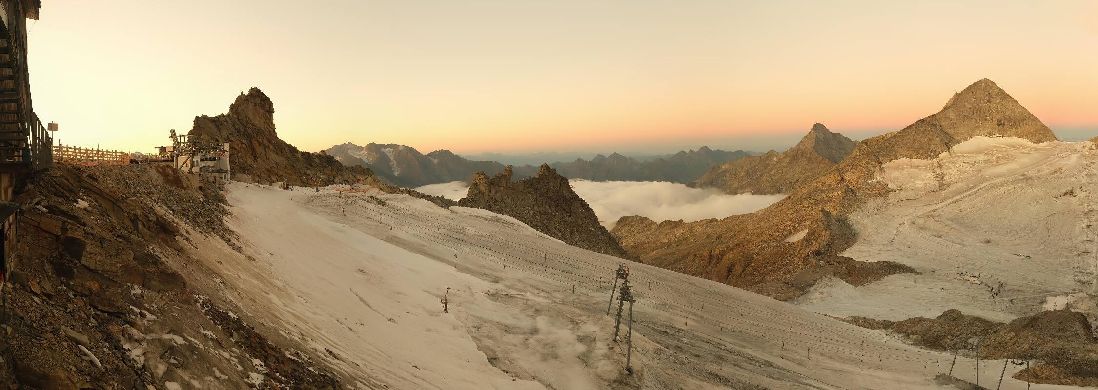 Archiv Foto Webcam Hintertuxer Gletscher - Ausblick Gefrorene Wand