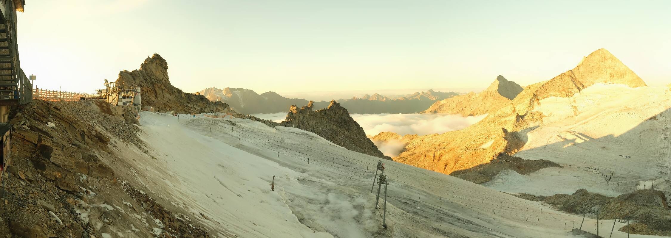 Archiv Foto Webcam Hintertuxer Gletscher - Ausblick Gefrorene Wand