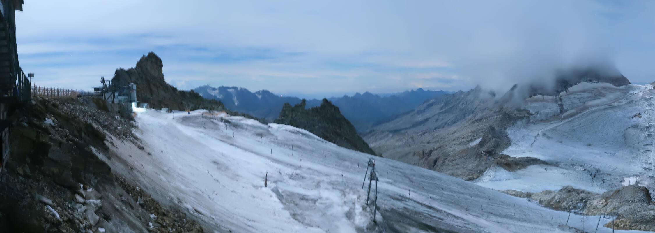 Archiv Foto Webcam Hintertuxer Gletscher - Ausblick Gefrorene Wand