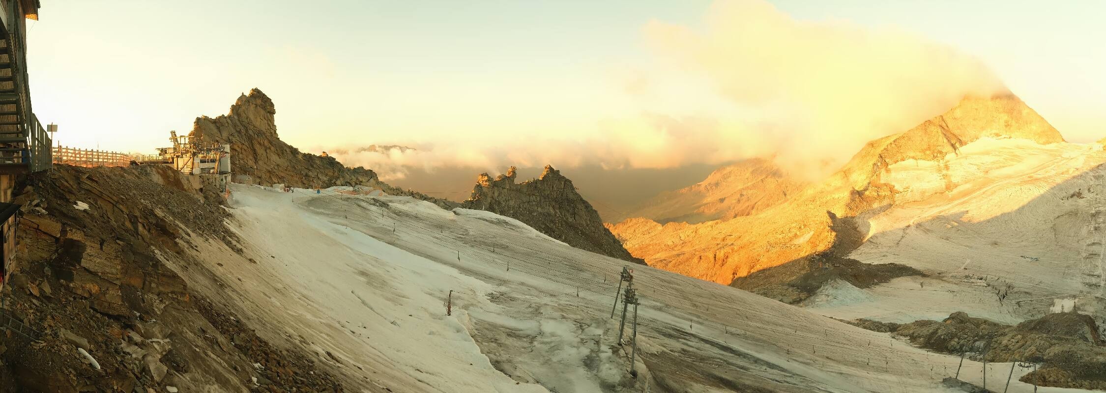 Archiv Foto Webcam Hintertuxer Gletscher - Ausblick Gefrorene Wand
