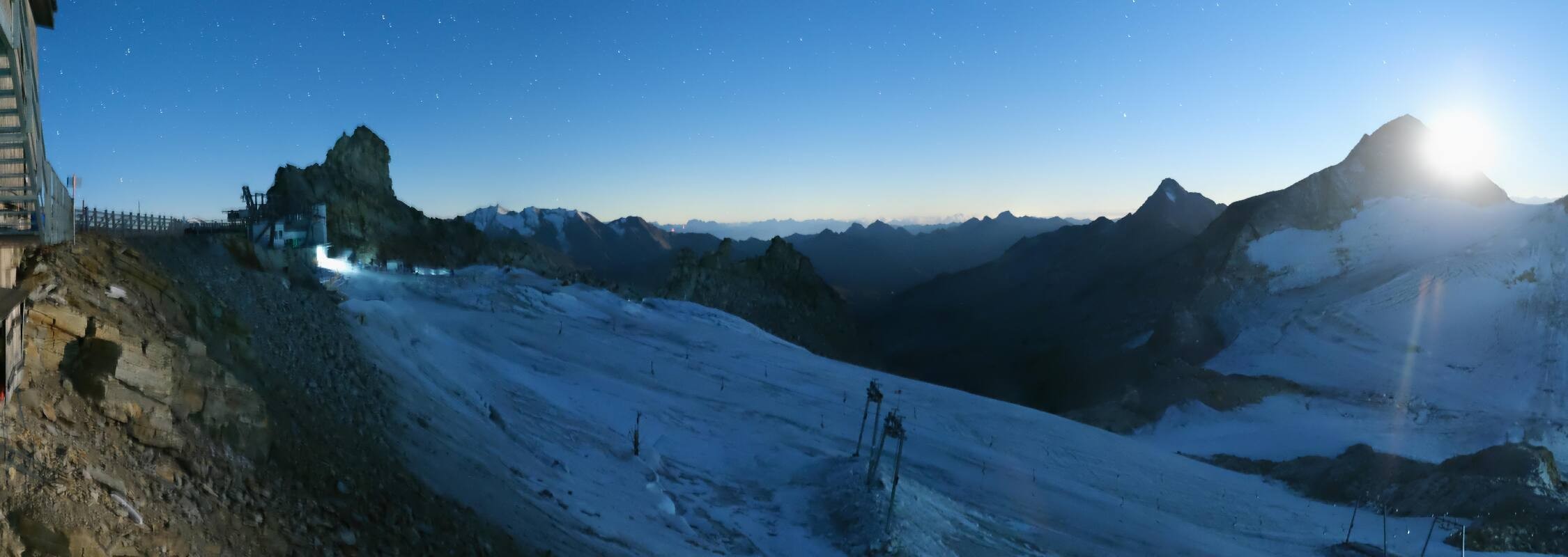 Archiv Foto Webcam Hintertuxer Gletscher - Ausblick Gefrorene Wand
