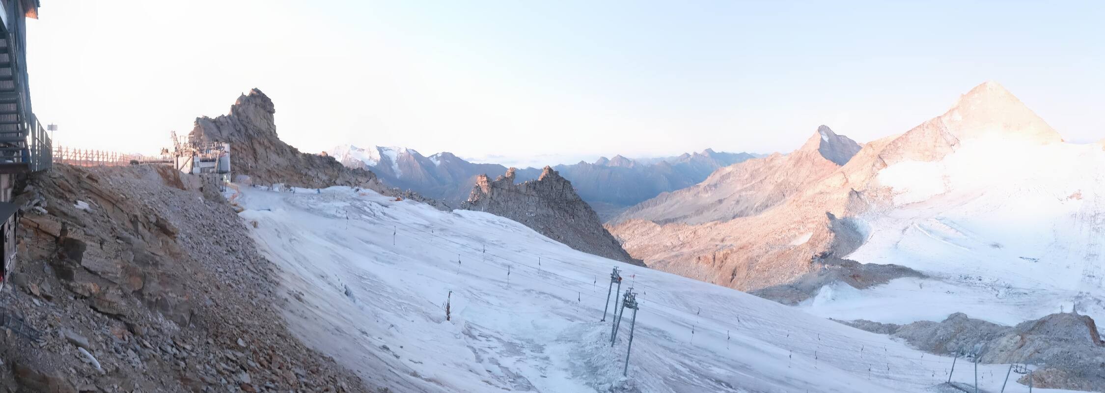 Archiv Foto Webcam Hintertuxer Gletscher - Ausblick Gefrorene Wand