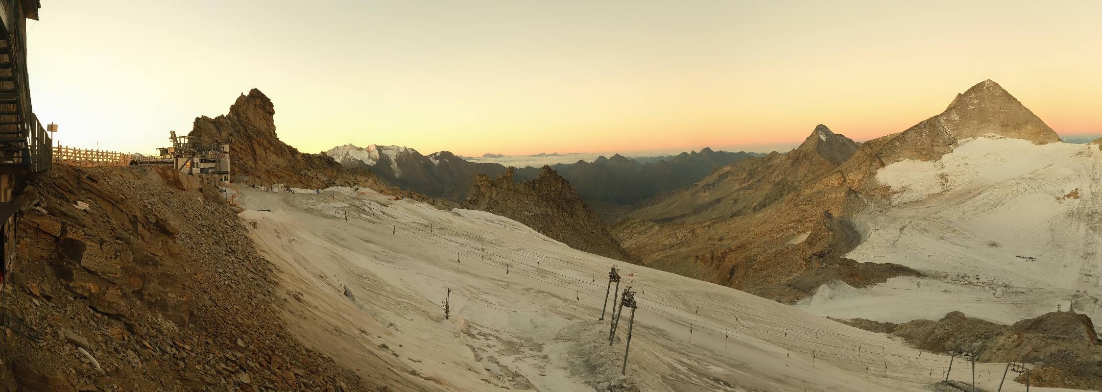 Archiv Foto Webcam Hintertuxer Gletscher - Ausblick Gefrorene Wand