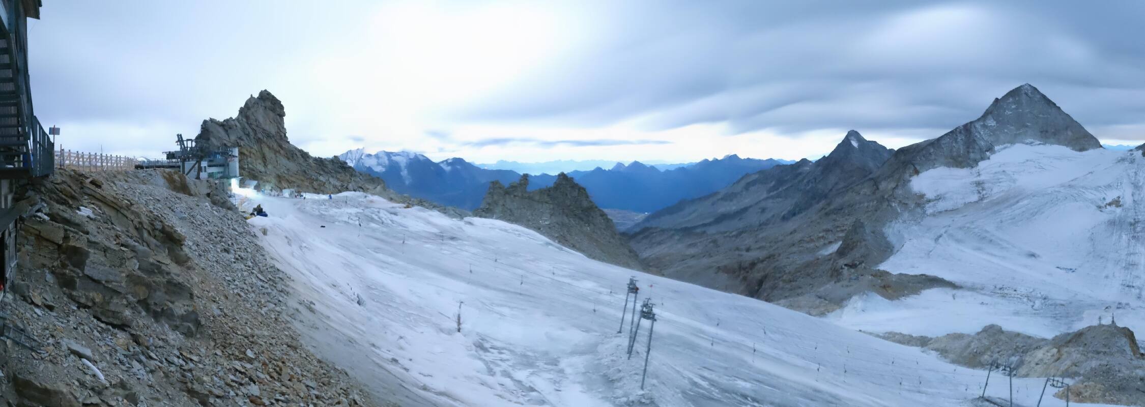 Archiv Foto Webcam Hintertuxer Gletscher - Ausblick Gefrorene Wand