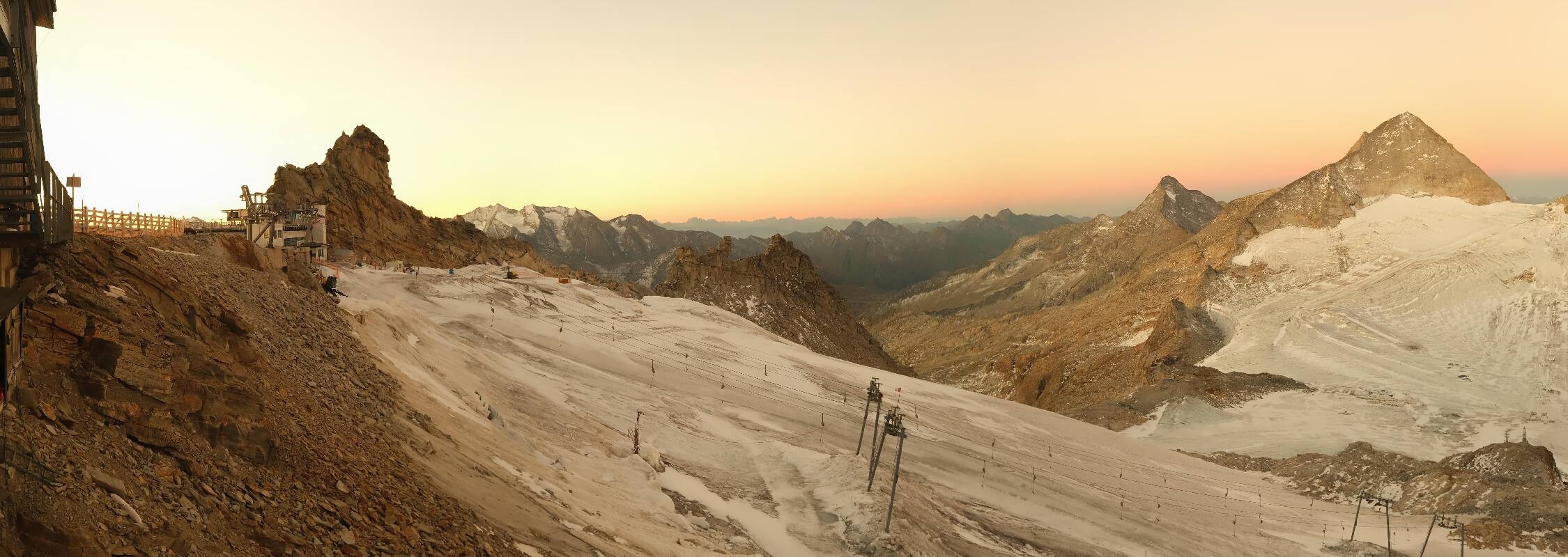 Archiv Foto Webcam Hintertuxer Gletscher - Ausblick Gefrorene Wand