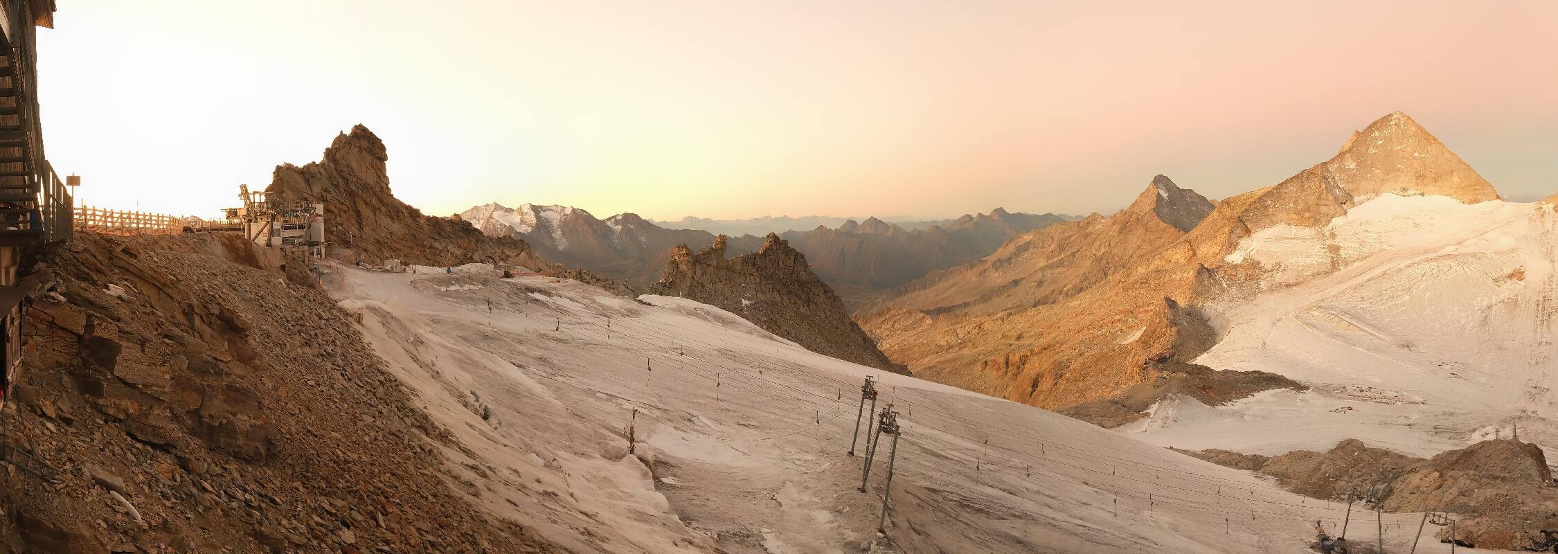 Archiv Foto Webcam Hintertuxer Gletscher - Ausblick Gefrorene Wand