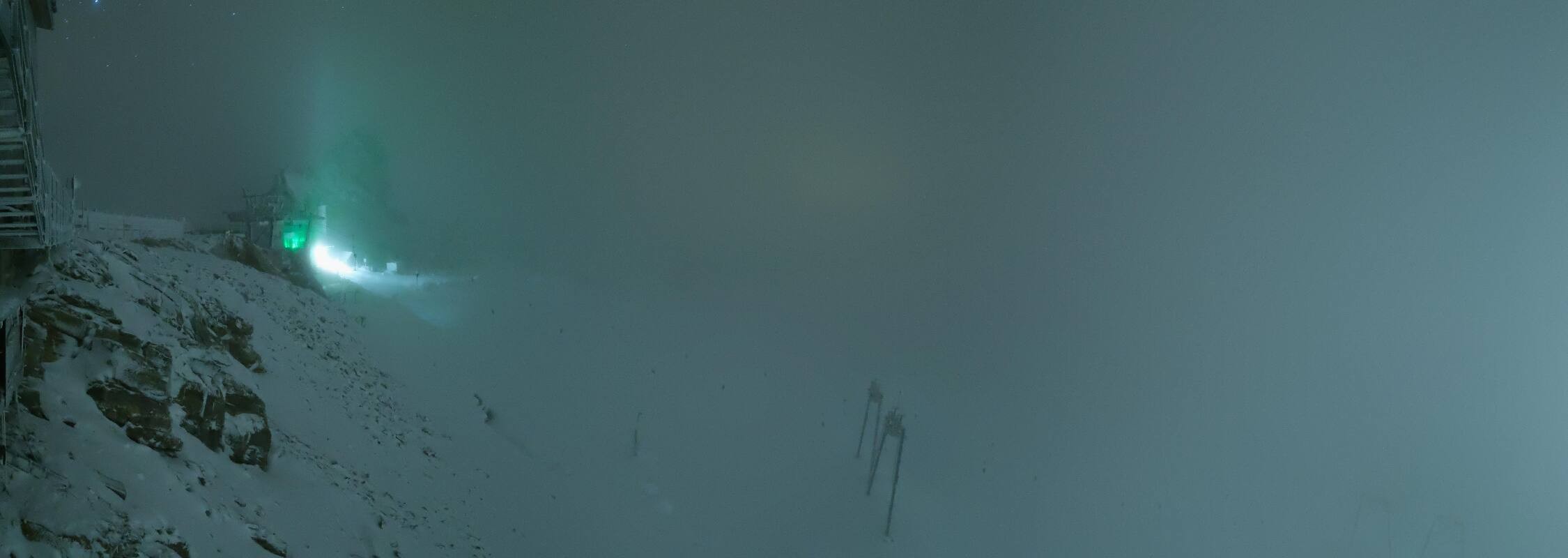 Archived image Webcam Hintertux Glacier - View from Gefrorene Wand