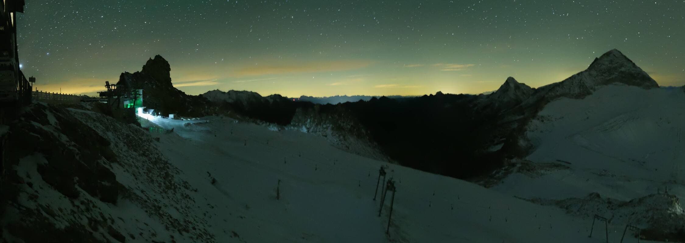 Archiv Foto Webcam Hintertuxer Gletscher - Ausblick Gefrorene Wand