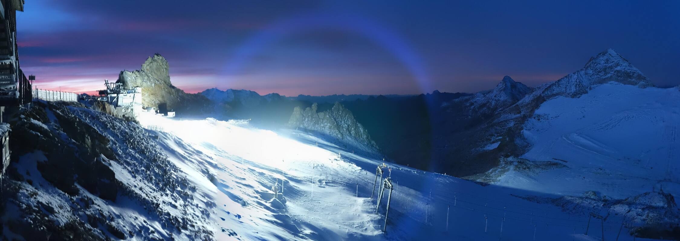 Archiv Foto Webcam Hintertuxer Gletscher - Ausblick Gefrorene Wand