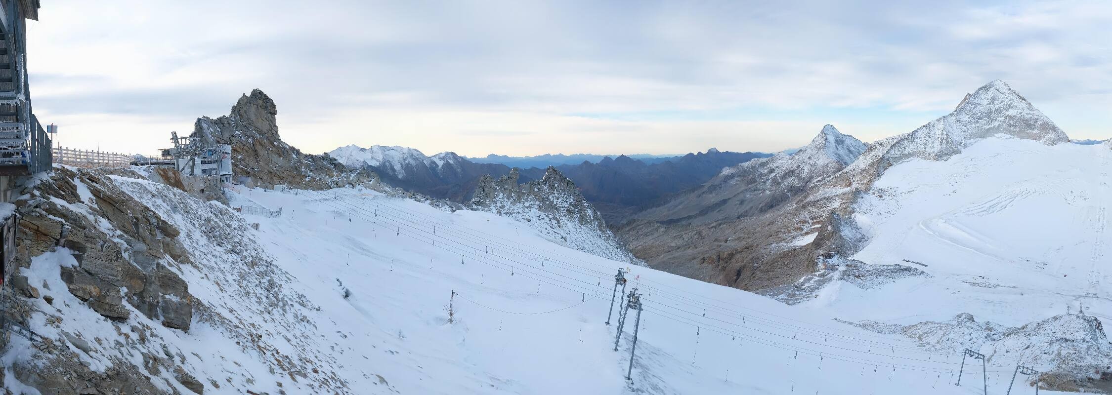Archiv Foto Webcam Hintertuxer Gletscher - Ausblick Gefrorene Wand