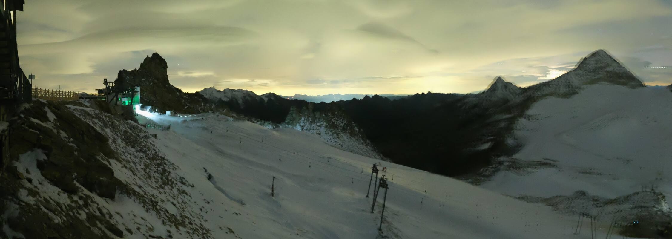 Archiv Foto Webcam Hintertuxer Gletscher - Ausblick Gefrorene Wand