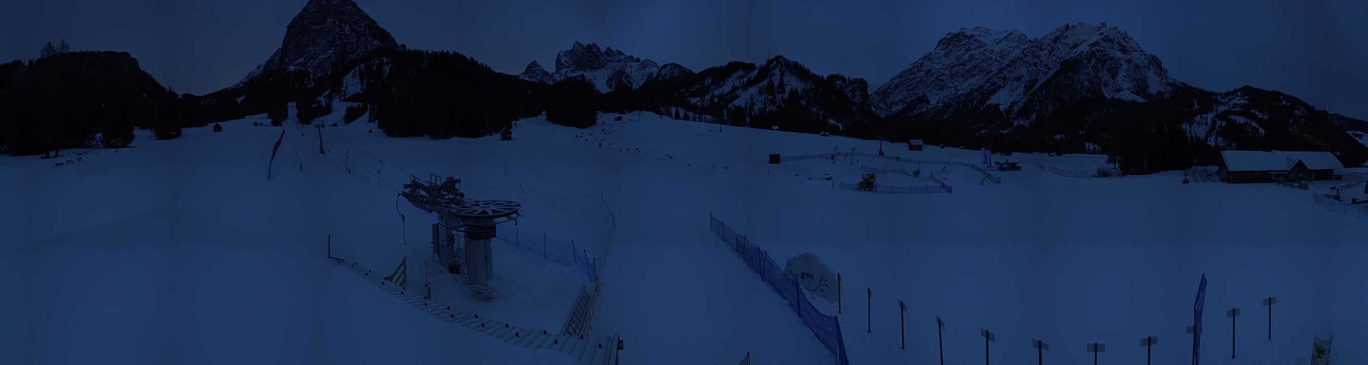 Archived image Webcam 3 Zinnen Dolomites - Skilifts Braies (Prags)