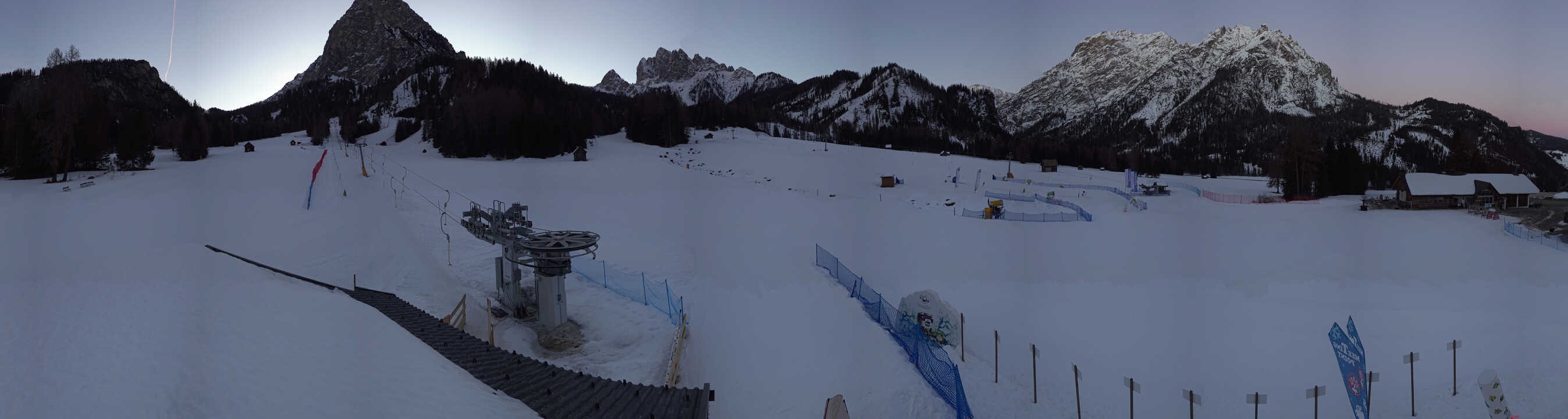 Archiv Foto Webcam Drei Zinnen Dolomiten - Skilifte Prags