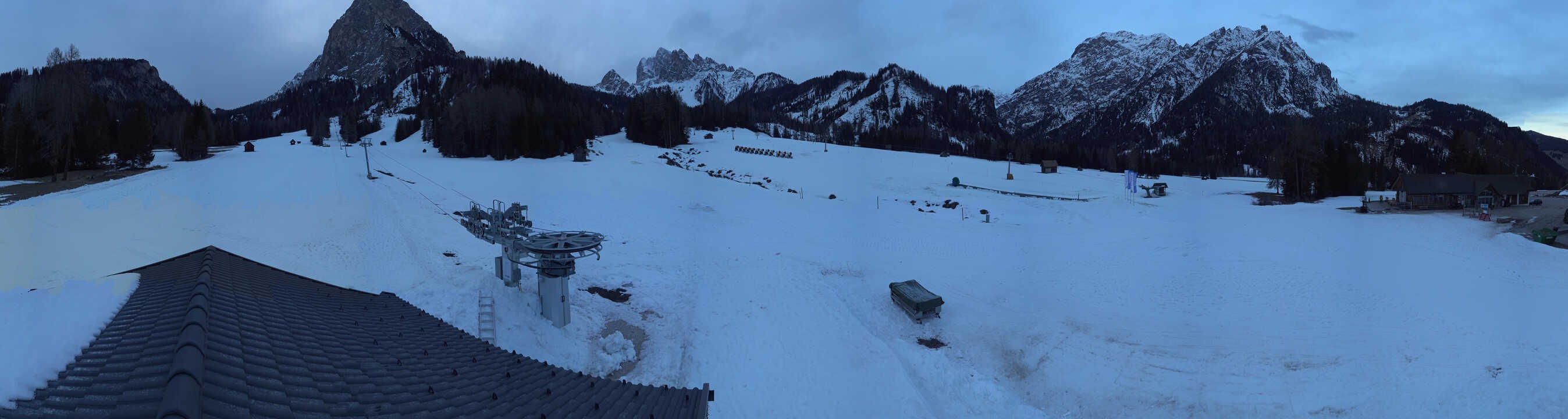 Archiv Foto Webcam Drei Zinnen Dolomiten - Skilifte Prags
