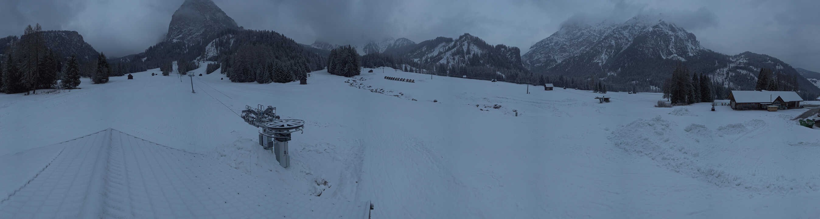 Archived image Webcam 3 Zinnen Dolomites - Skilifts Braies (Prags)