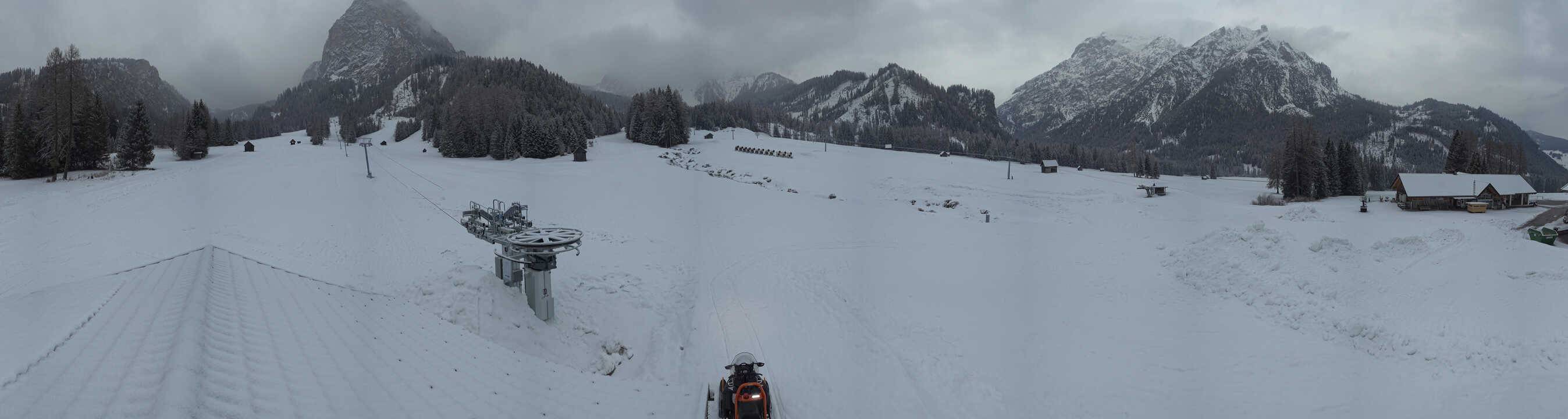 Archived image Webcam 3 Zinnen Dolomites - Skilifts Braies (Prags)