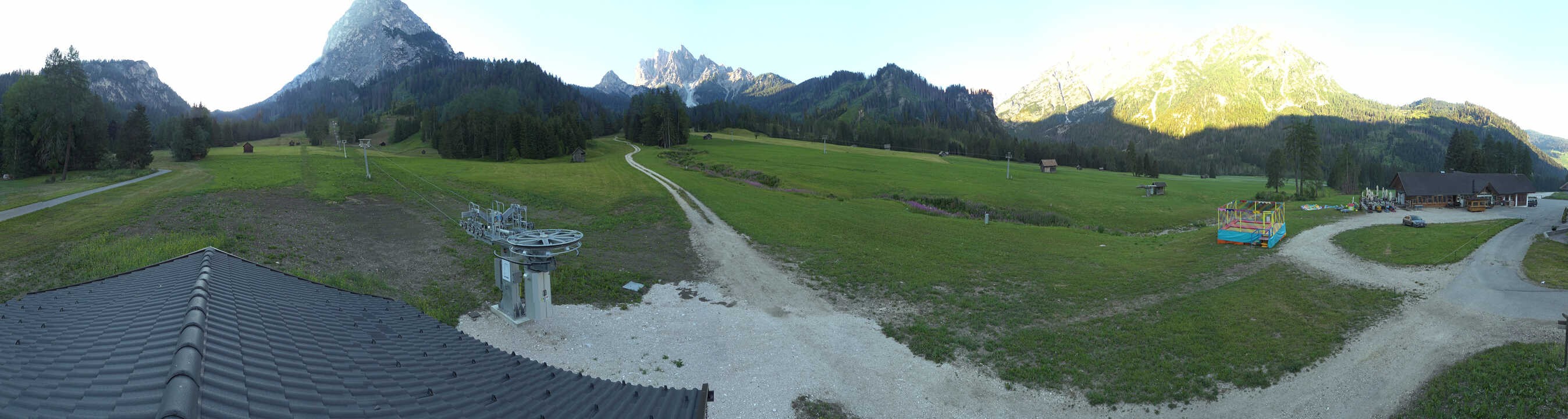 Archived image Webcam 3 Zinnen Dolomites - Skilifts Braies (Prags)
