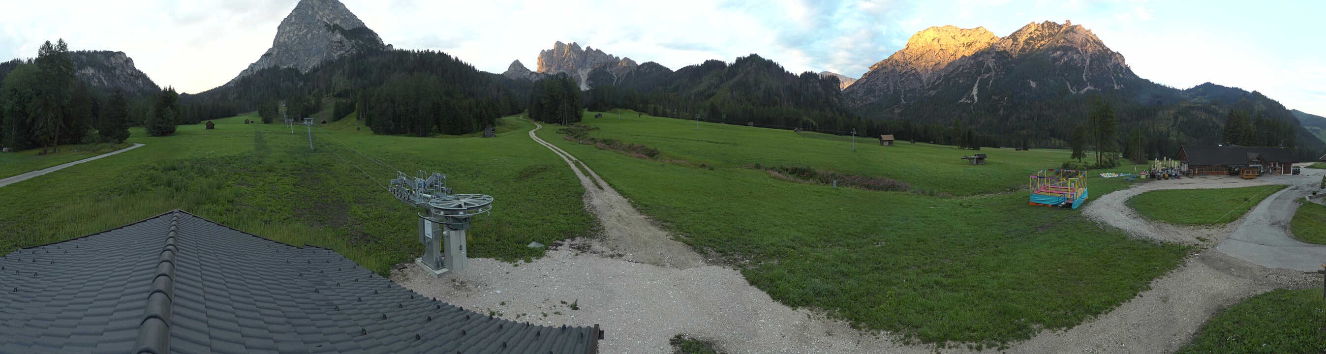 Archived image Webcam 3 Zinnen Dolomites - Skilifts Braies (Prags)