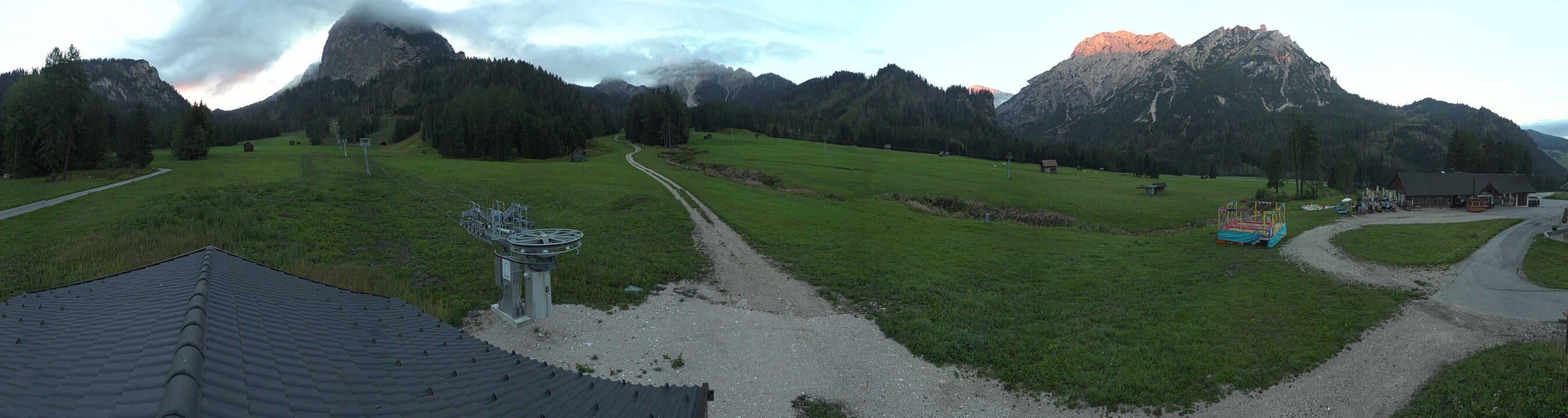 Archiv Foto Webcam Drei Zinnen Dolomiten - Skilifte Prags