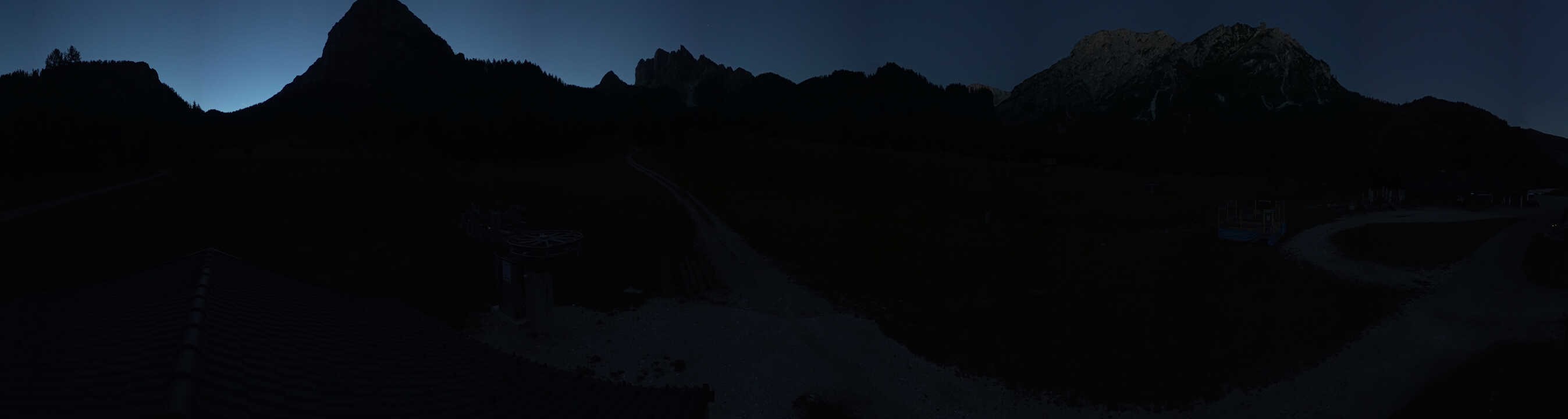 Archiv Foto Webcam Drei Zinnen Dolomiten - Skilifte Prags