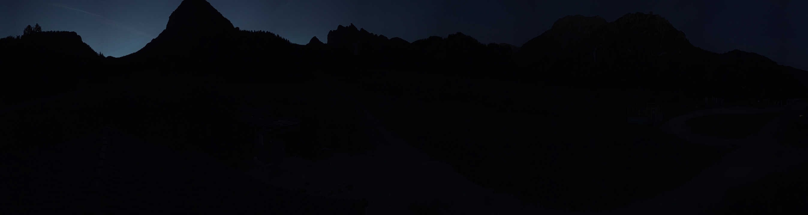 Archived image Webcam 3 Zinnen Dolomites - Skilifts Braies (Prags)