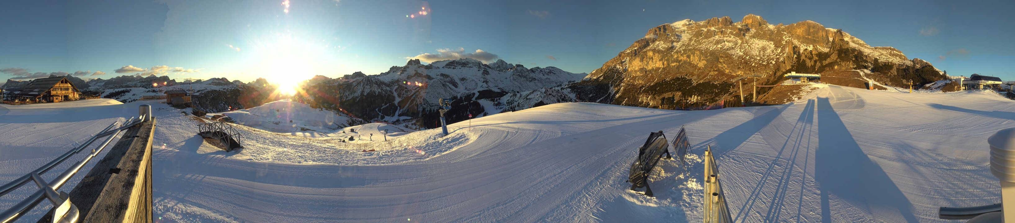 Archiv Foto Webcam Arabba - Bergrestaurant am Monte Burz