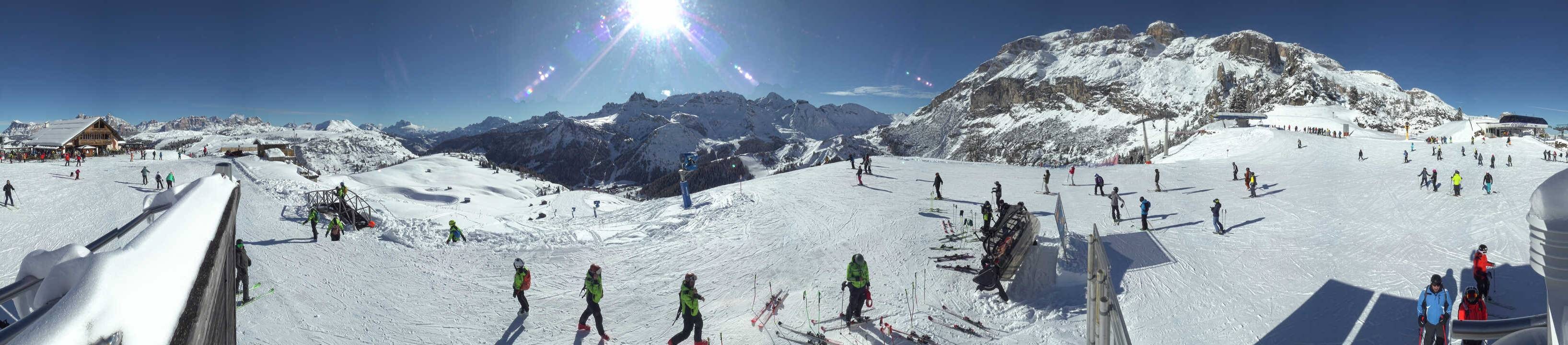 Archiv Foto Webcam Arabba - Bergrestaurant am Monte Burz