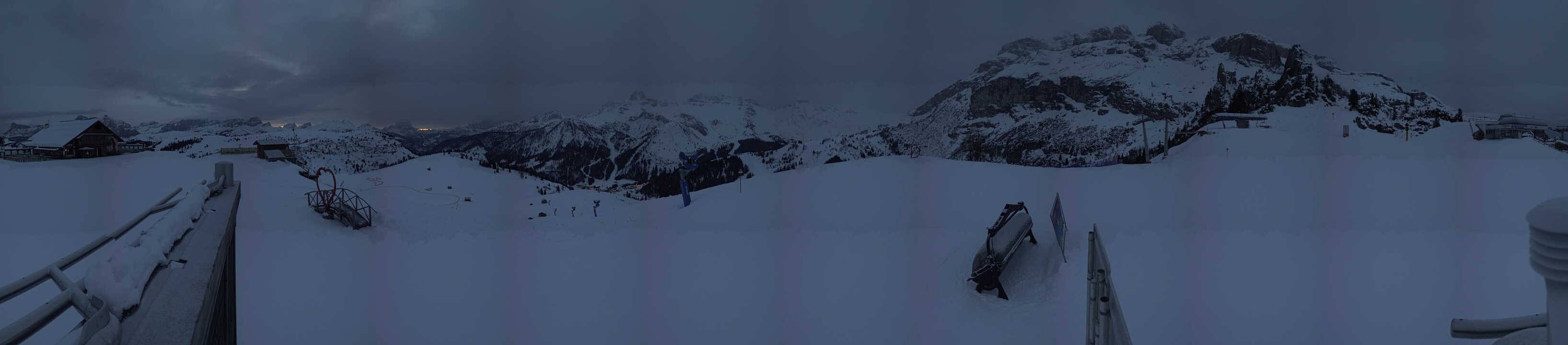 Archiv Foto Webcam Arabba - Bergrestaurant am Monte Burz