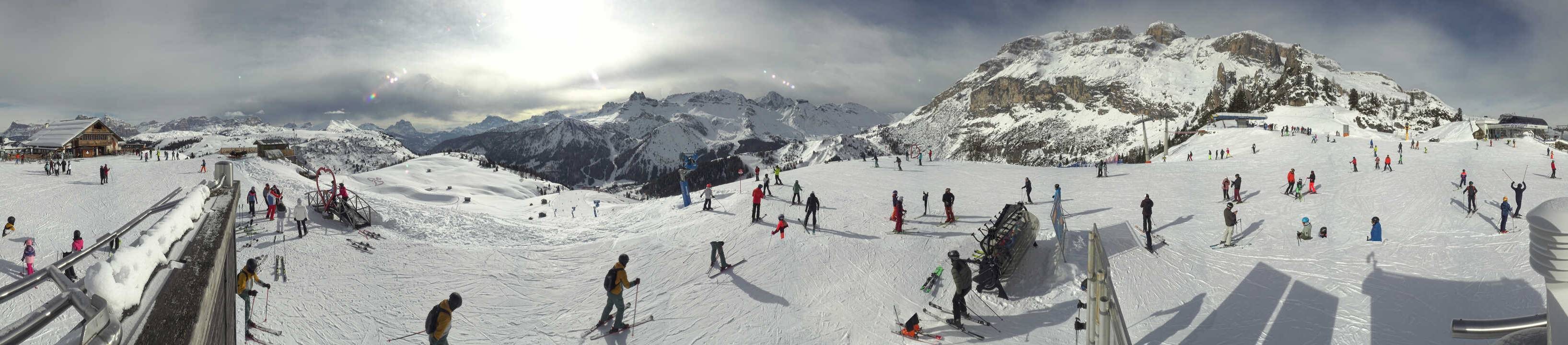 Archiv Foto Webcam Arabba - Bergrestaurant am Monte Burz