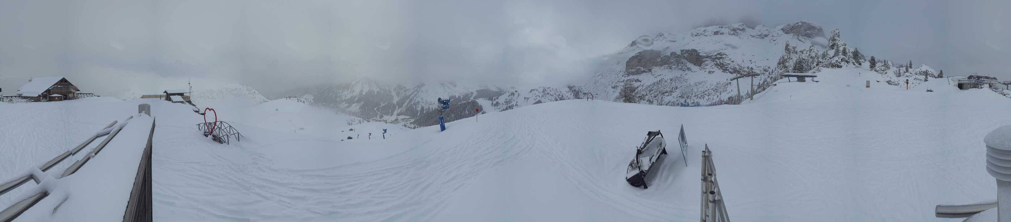 Archiv Foto Webcam Arabba - Bergrestaurant am Monte Burz