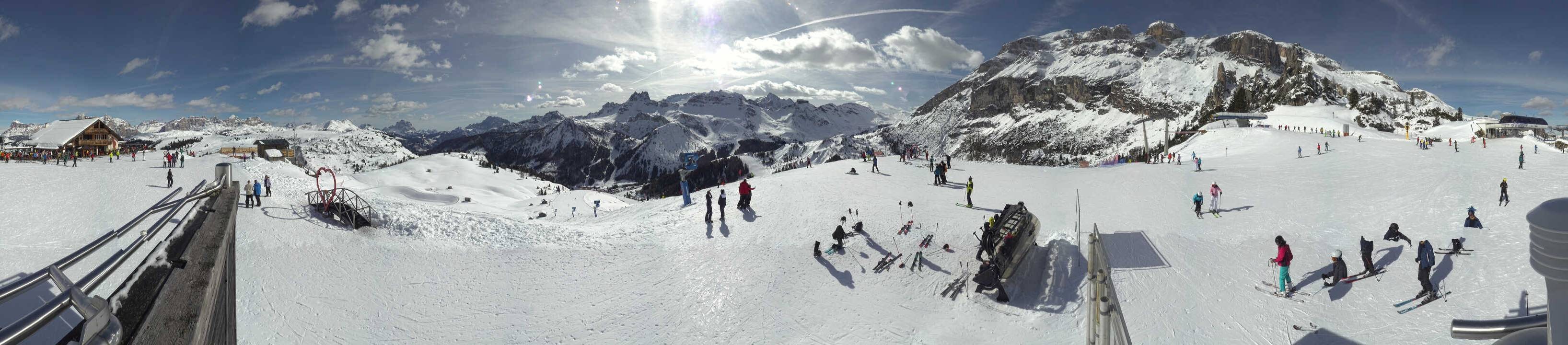 Archiv Foto Webcam Arabba - Bergrestaurant am Monte Burz