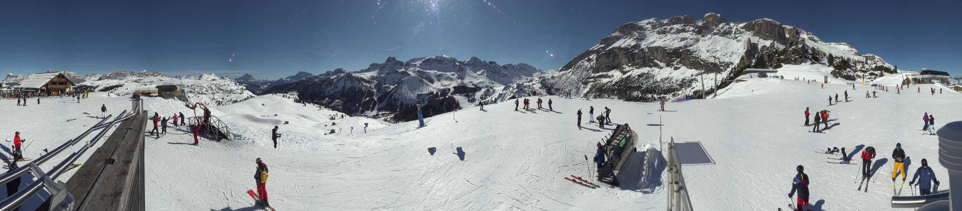 Archiv Foto Webcam Arabba - Bergrestaurant am Monte Burz