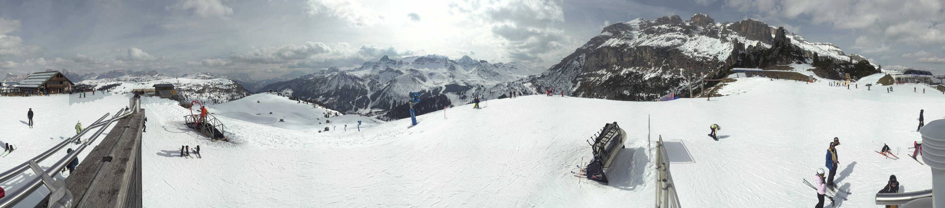 Archiv Foto Webcam Arabba - Bergrestaurant am Monte Burz