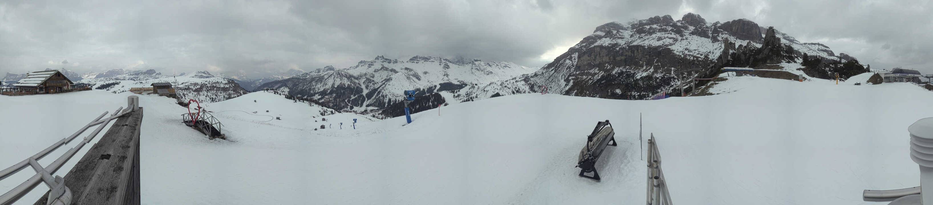 Archiv Foto Webcam Arabba - Bergrestaurant am Monte Burz