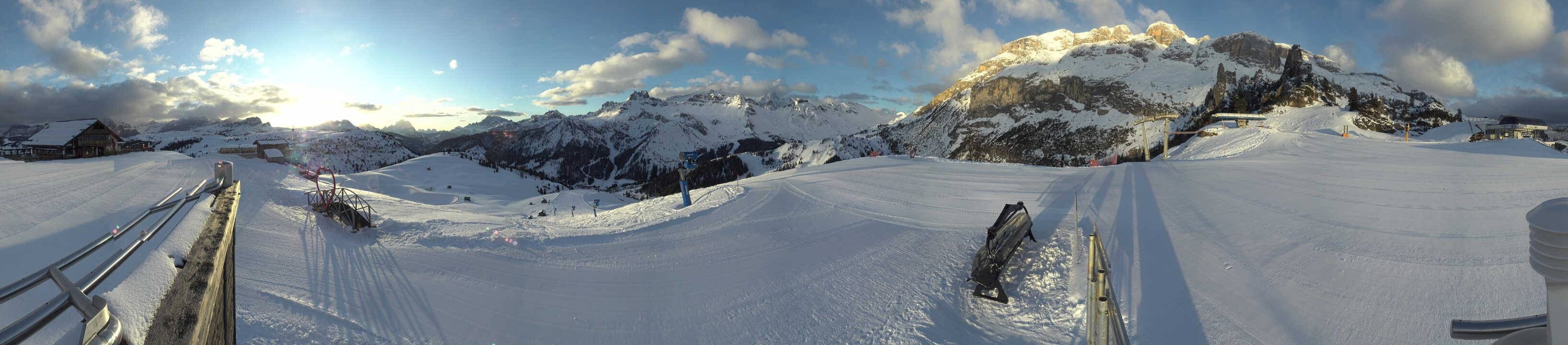 Archiv Foto Webcam Arabba - Bergrestaurant am Monte Burz