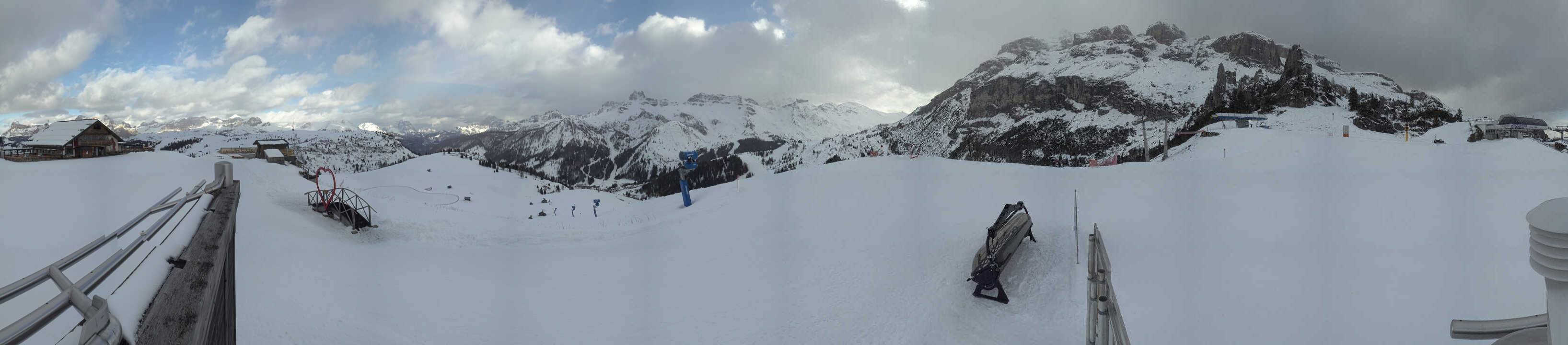 Archiv Foto Webcam Arabba - Bergrestaurant am Monte Burz