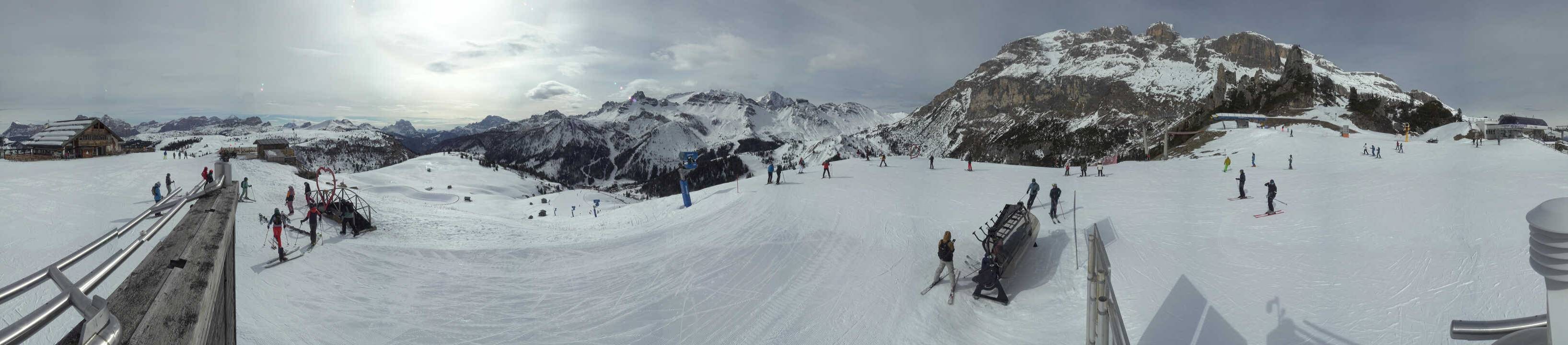 Archiv Foto Webcam Arabba - Bergrestaurant am Monte Burz