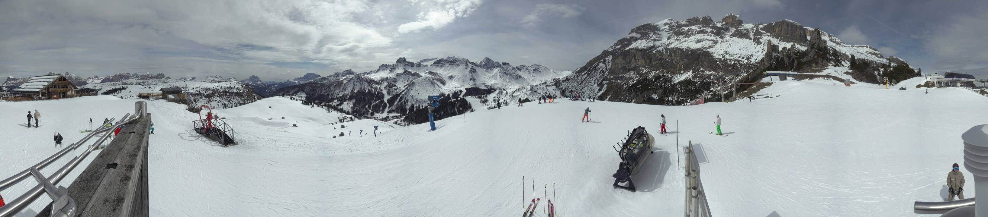 Archiv Foto Webcam Arabba - Bergrestaurant am Monte Burz