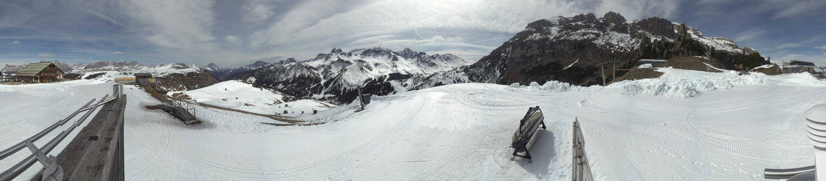 Archiv Foto Webcam Arabba - Bergrestaurant am Monte Burz