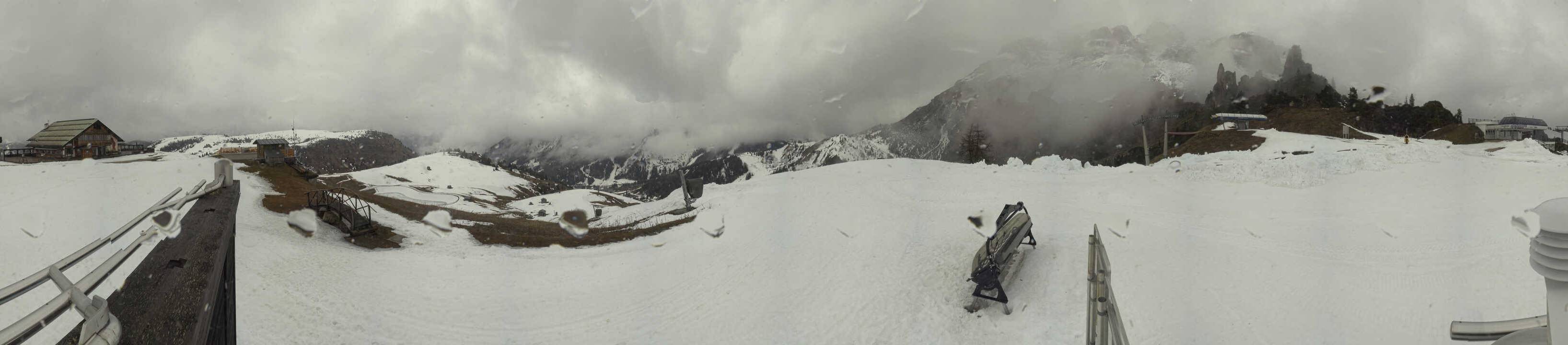 Archiv Foto Webcam Arabba - Bergrestaurant am Monte Burz