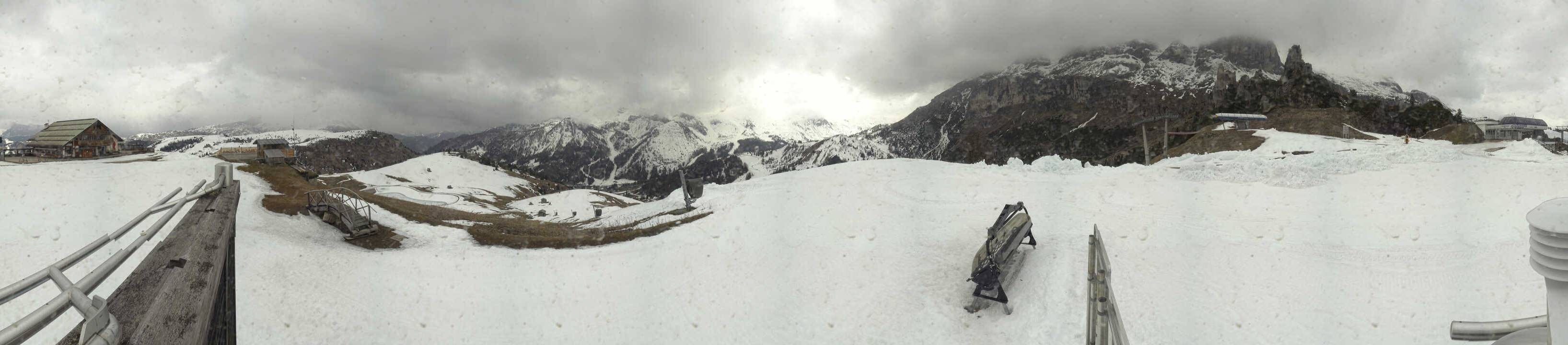 Archiv Foto Webcam Arabba - Bergrestaurant am Monte Burz